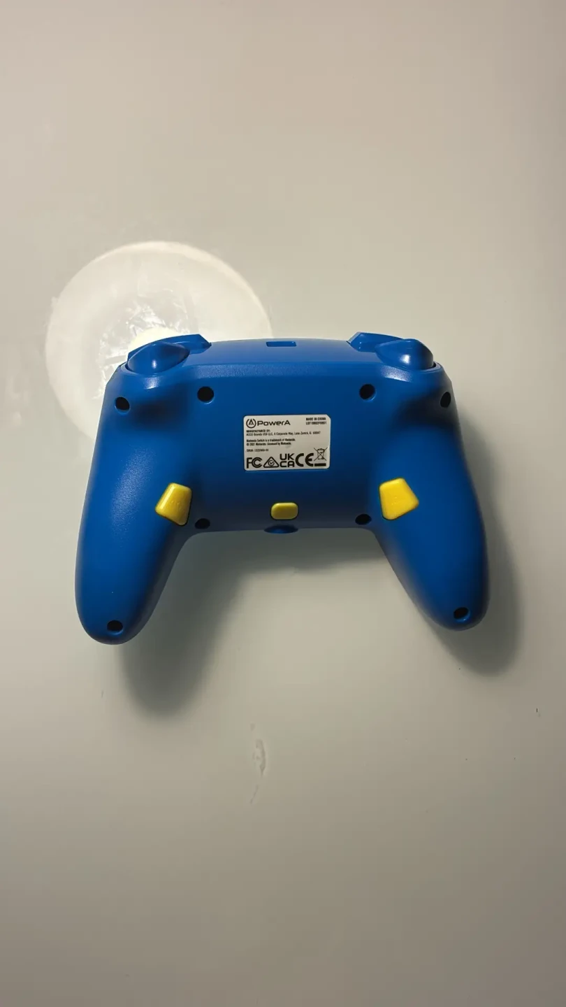 Nintendo Switch 1 & 2 Pro Controller - photo 2