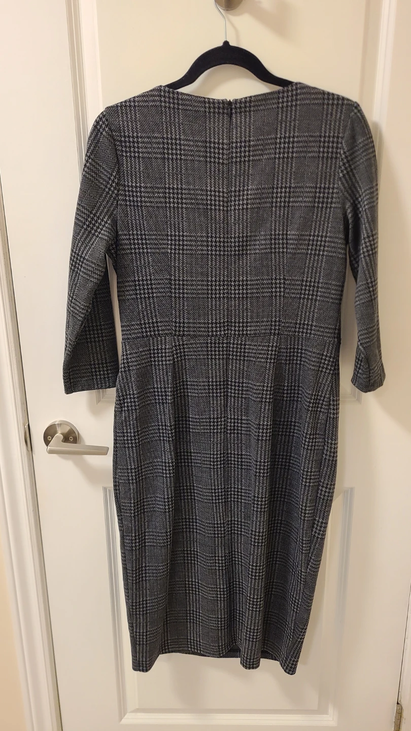 Calvin Klein Dress Size 8 - photo 3