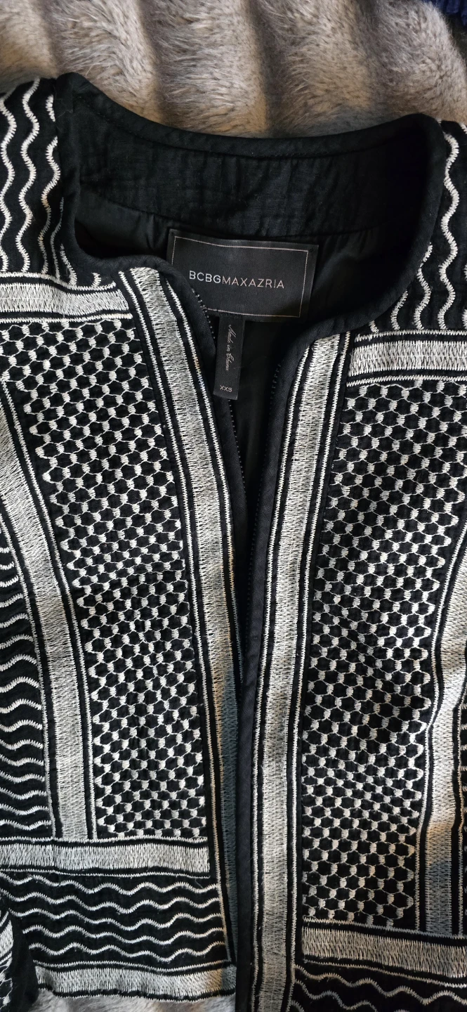 BCBGMAXAZRIA Black & White Geometric Jacket - photo 3