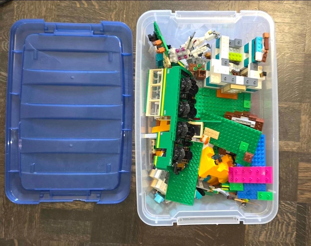 Assorted LEGO bins of Lego - photo 2