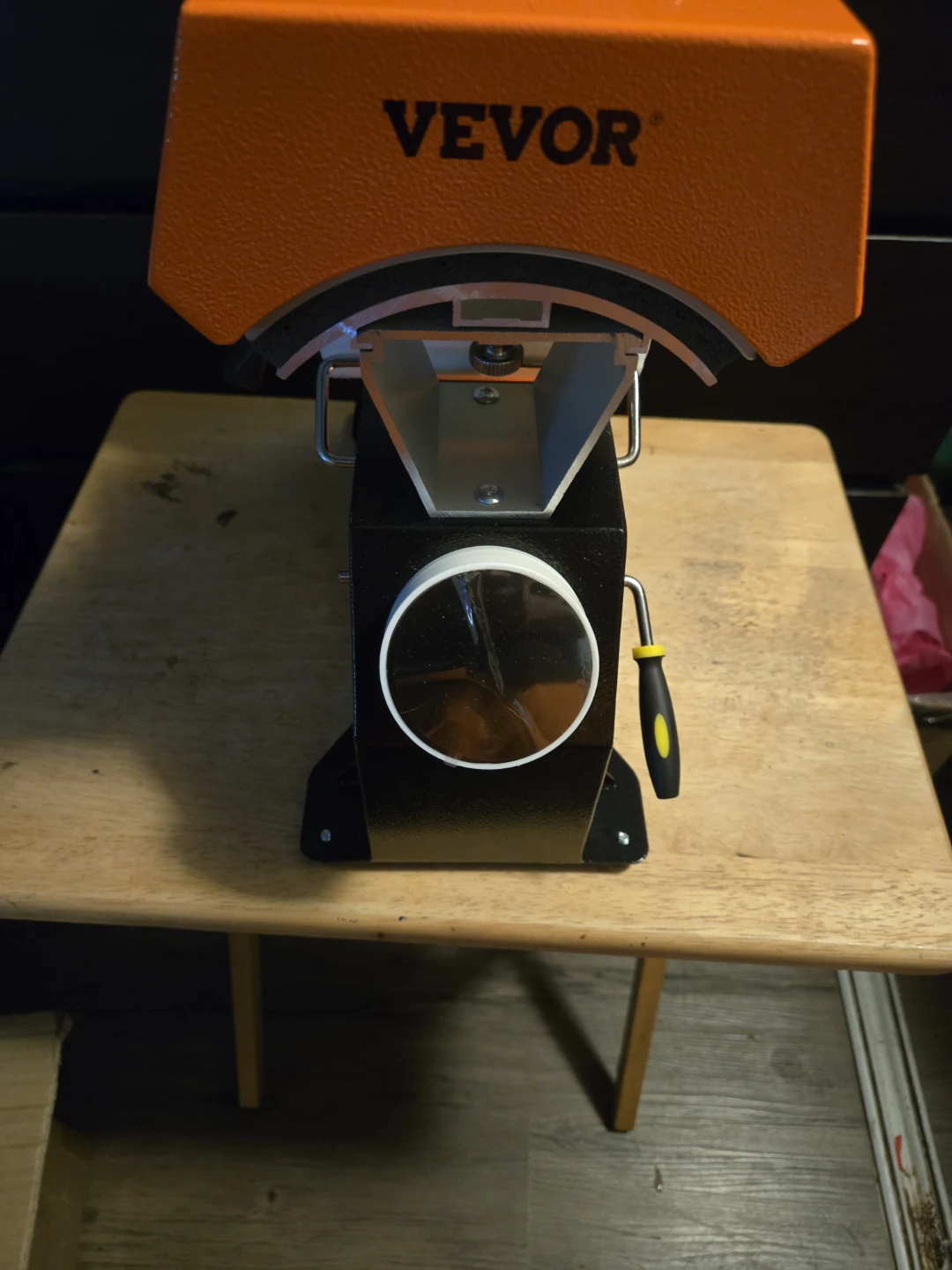Automatic hat heat press