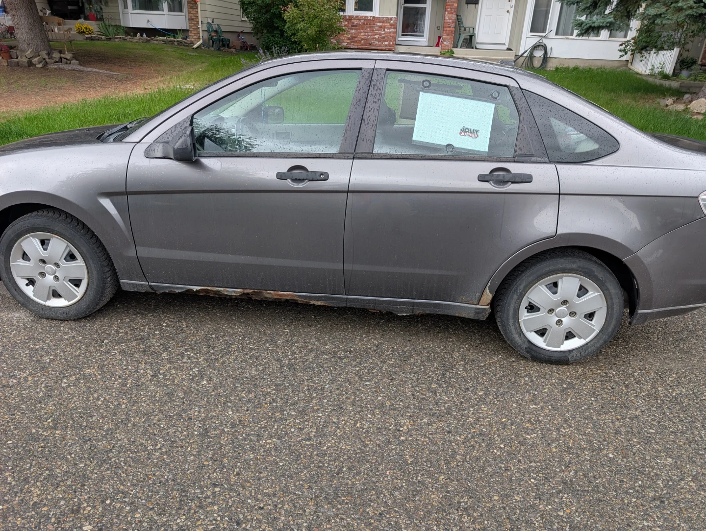 Ford Focus Sedan - photo 4