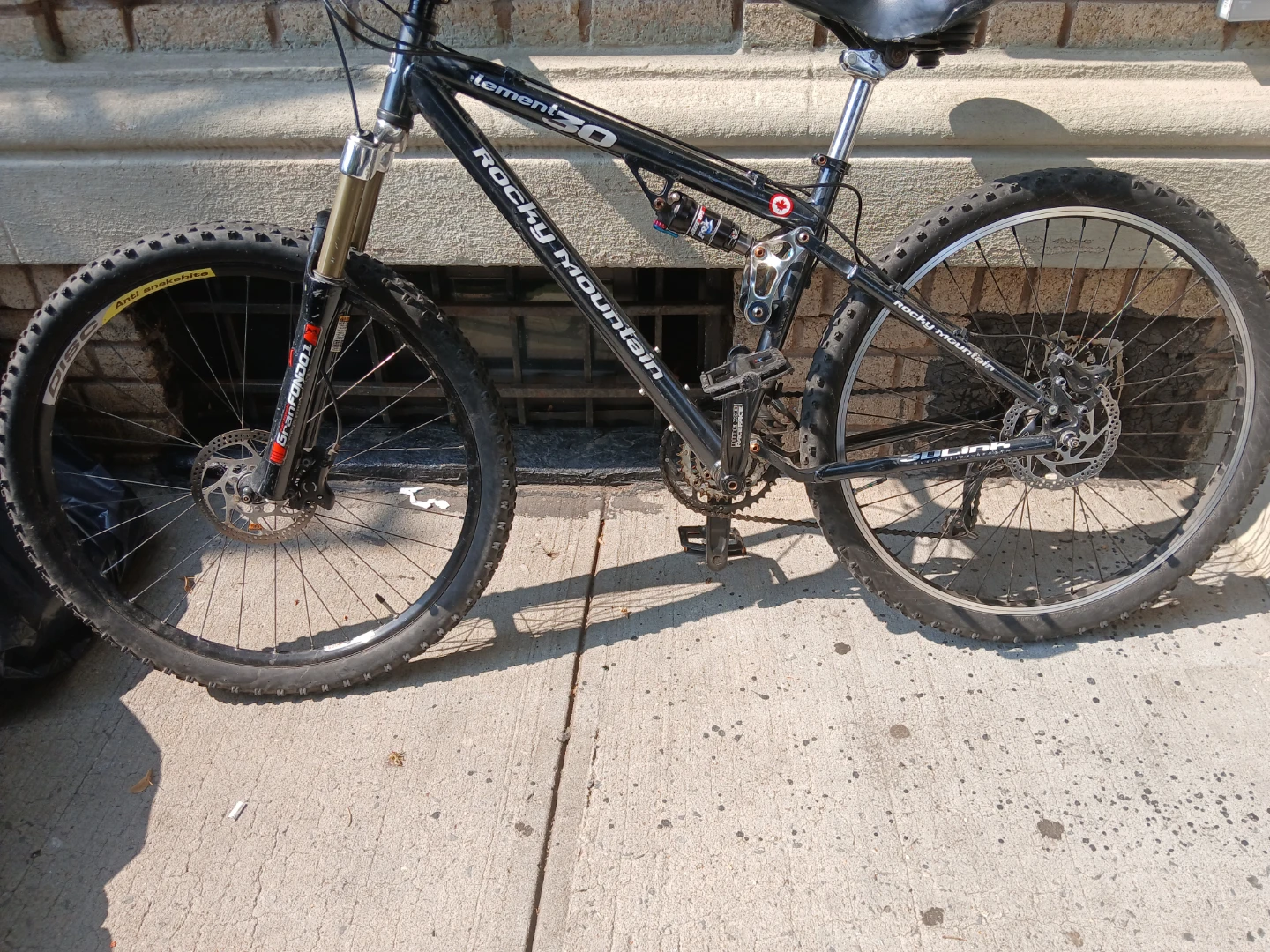 Rocky Mountain Element 30 Mountain Bike - photo 2