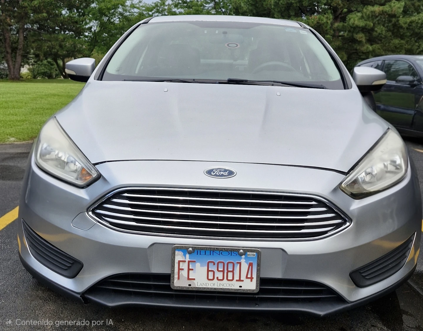 Silver Ford Focus Sedán 2015