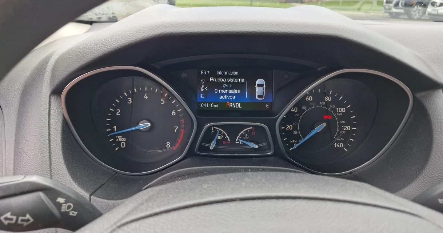 Silver Ford Focus Sedán 2015 - photo 4