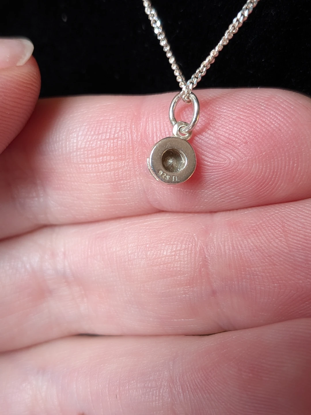 Sterling Silver Pendant Necklace with Faux Peridot Stone - photo 4