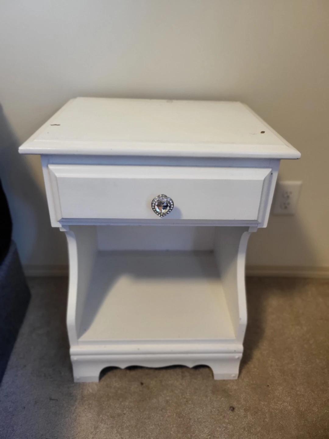 Set of 2 White Nightstand with Drawer and Shelf