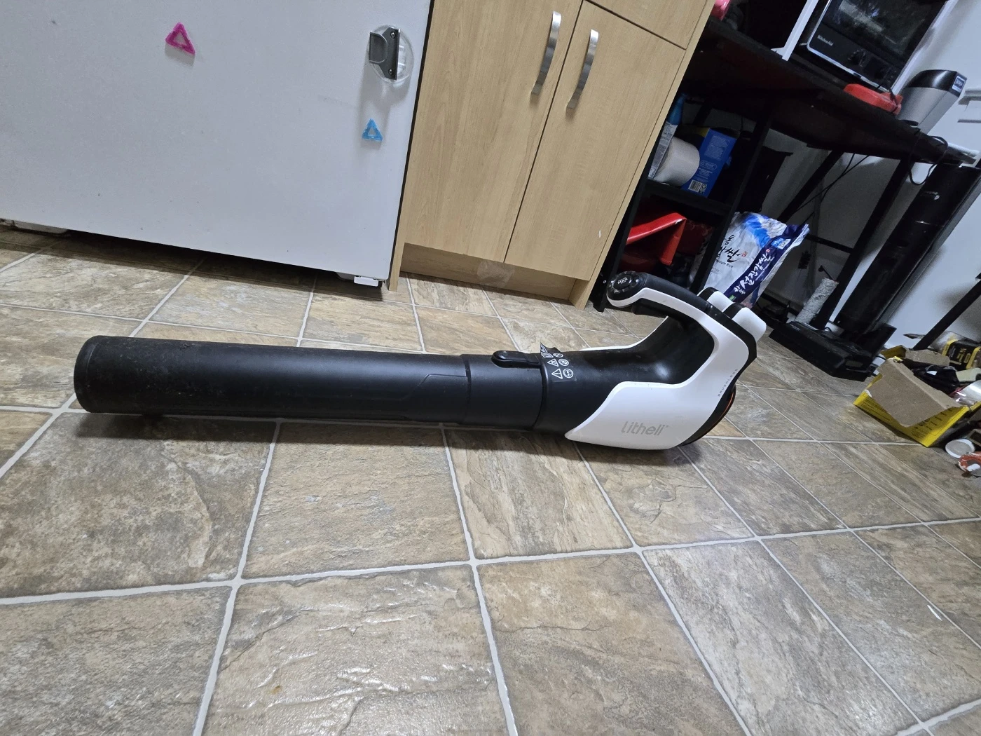 Litheli Cordless Electric Leaf Blower 560cfm - photo 2