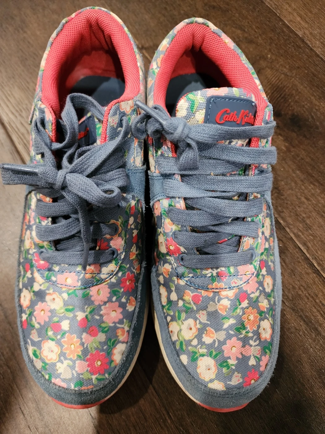 Rare Cath Kidston Floral Sneakers (women's 8 - 8.5) - photo 2