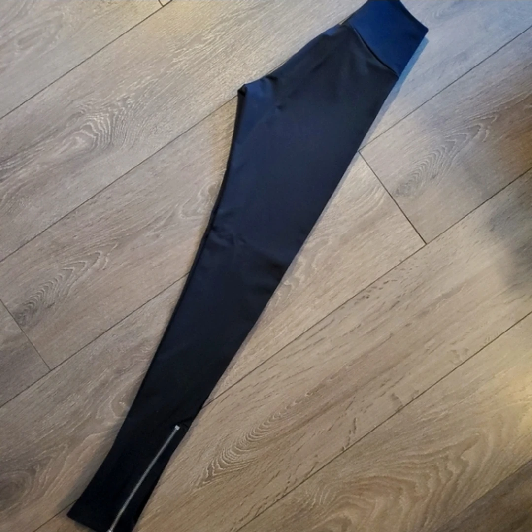 Rock & Republic Black Leggings