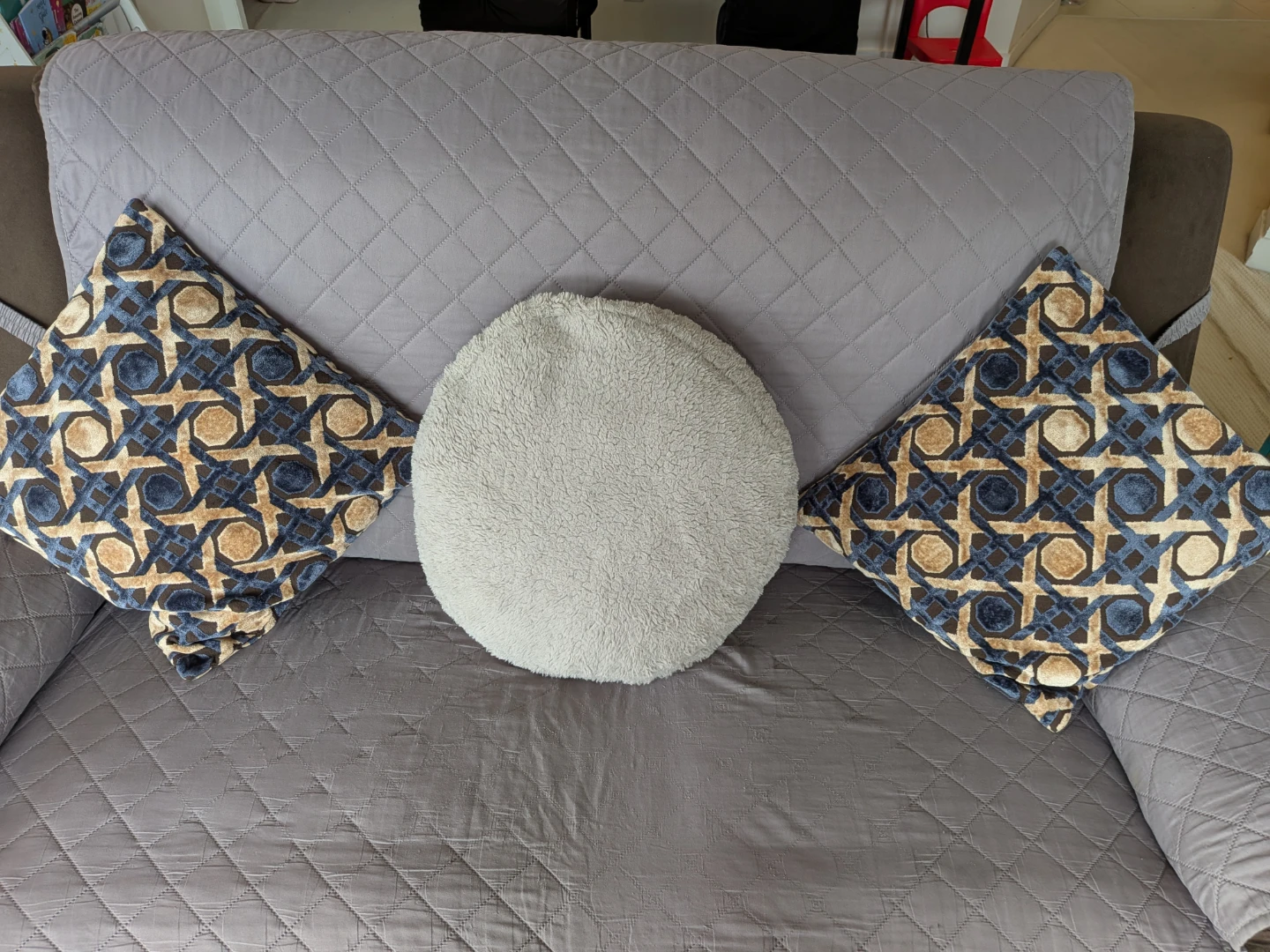 Fluffy Round Throw Pillow