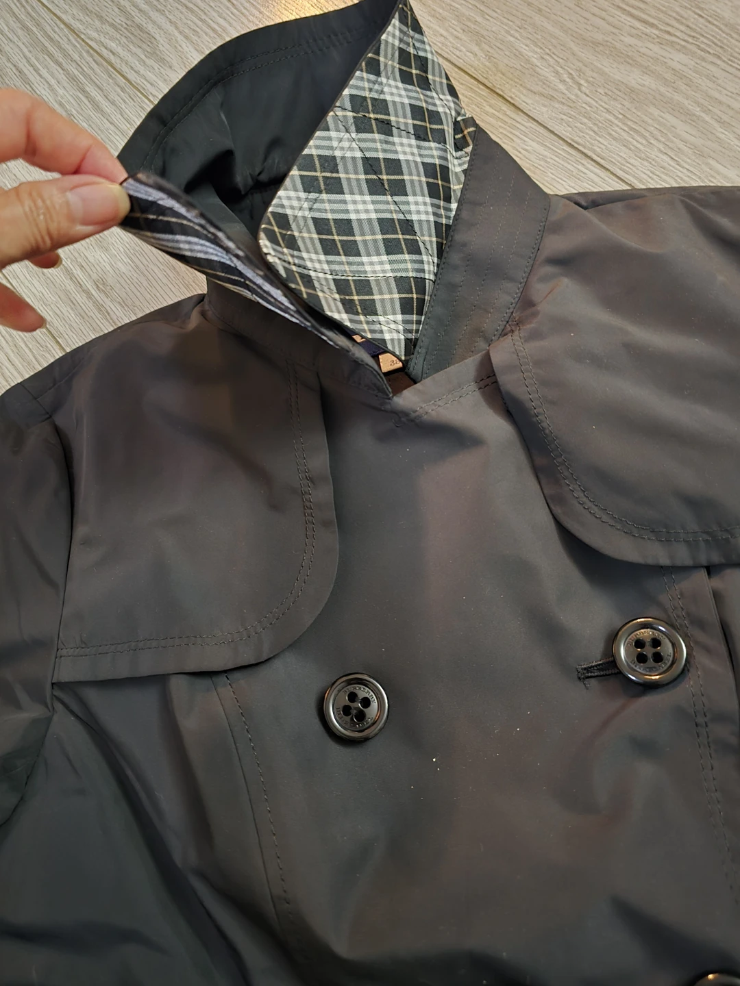 Burberry Trench Coat - photo 3