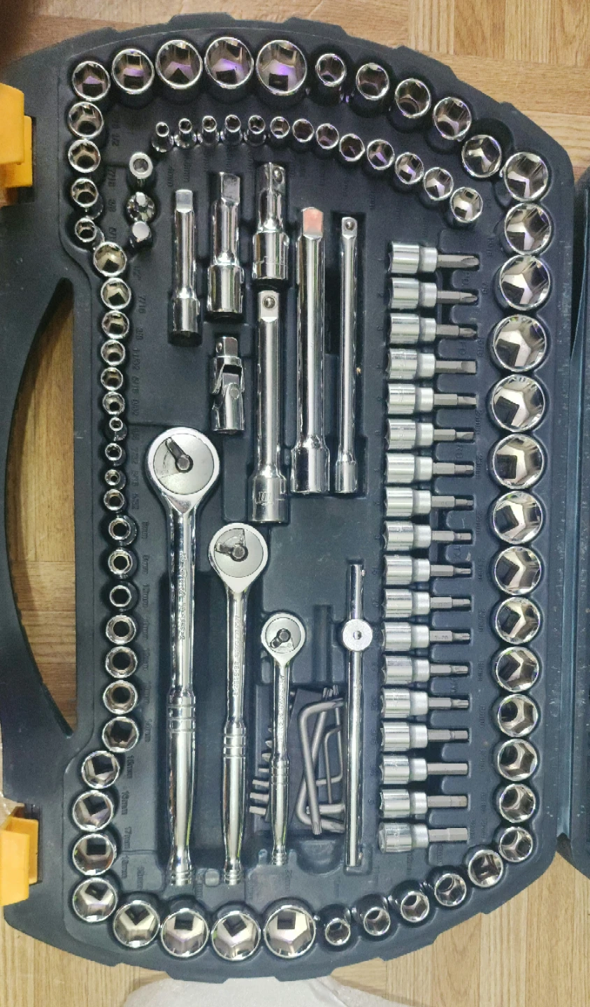 Mastercraft Socket and Wrench Set - photo 3