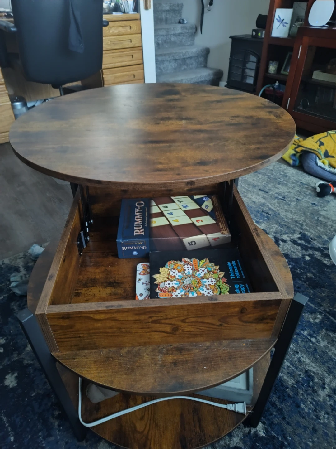 Excellent Condition Lift Top Coffee table - photo 3