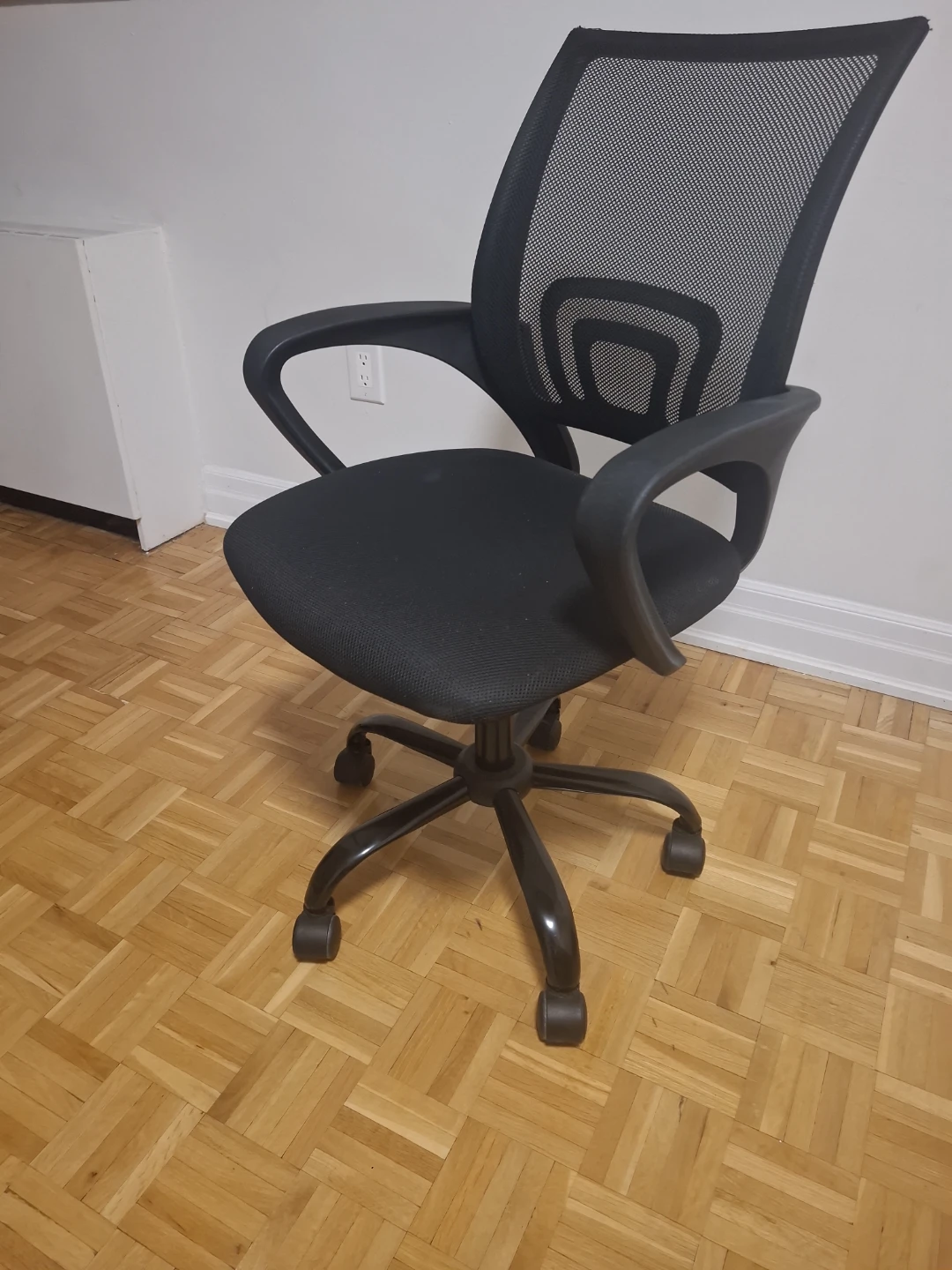 Black Mesh Office Chair