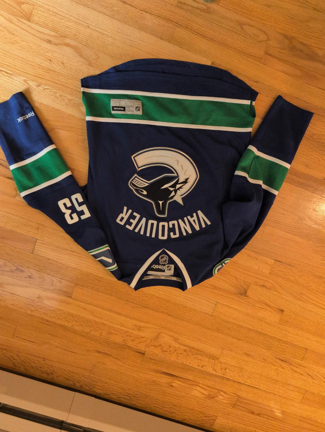 Vancouver Canucks Reebok Horvat #53 Hockey Jersey - photo 2