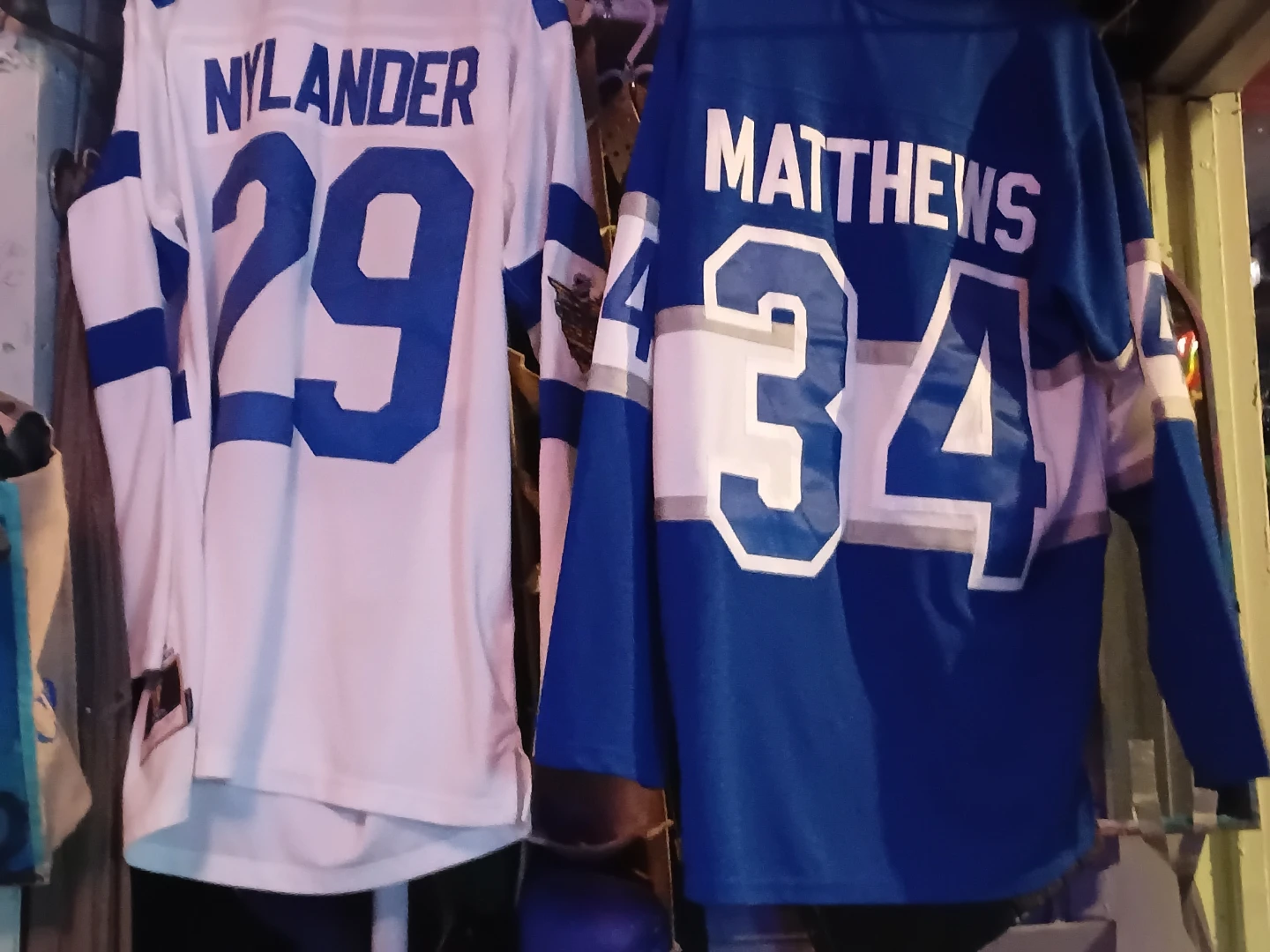 Toronto maple leafs NHL jerseys - photo 2