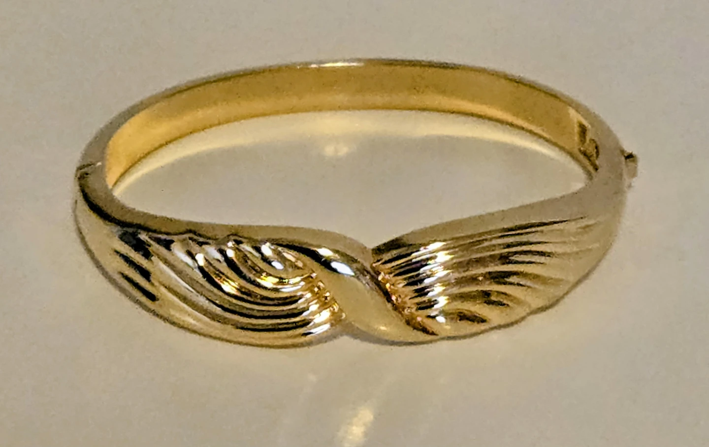 Vintage Gold Plated Hinged Bangel Bracelet