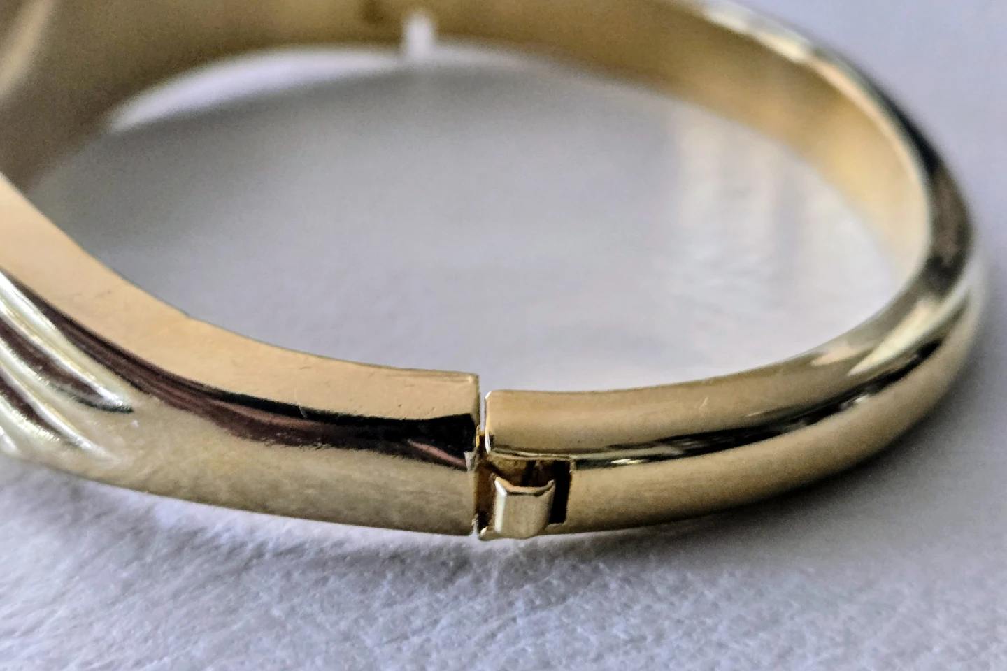 Vintage Gold Plated Hinged Bangel Bracelet - photo 3