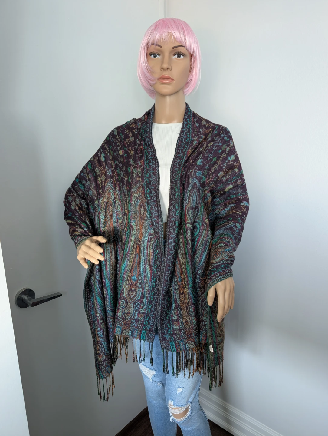 Paisley Patterned Scarf with Fringe