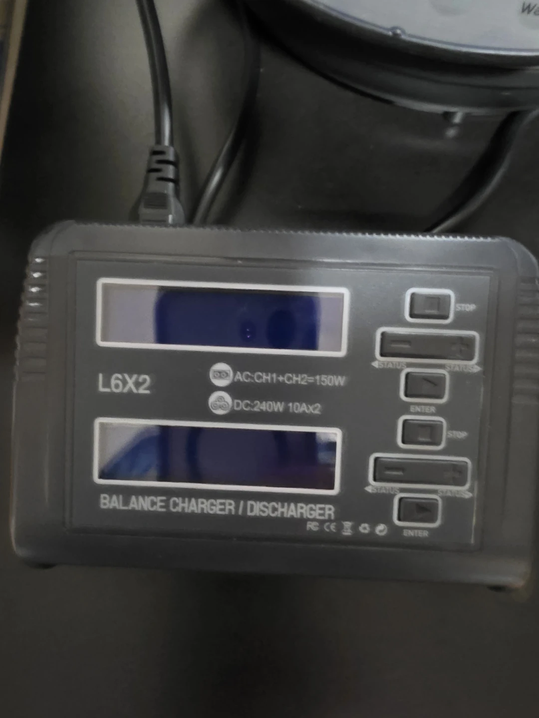Hobbywing L6X2 Balance Charger / Discharger - photo 3