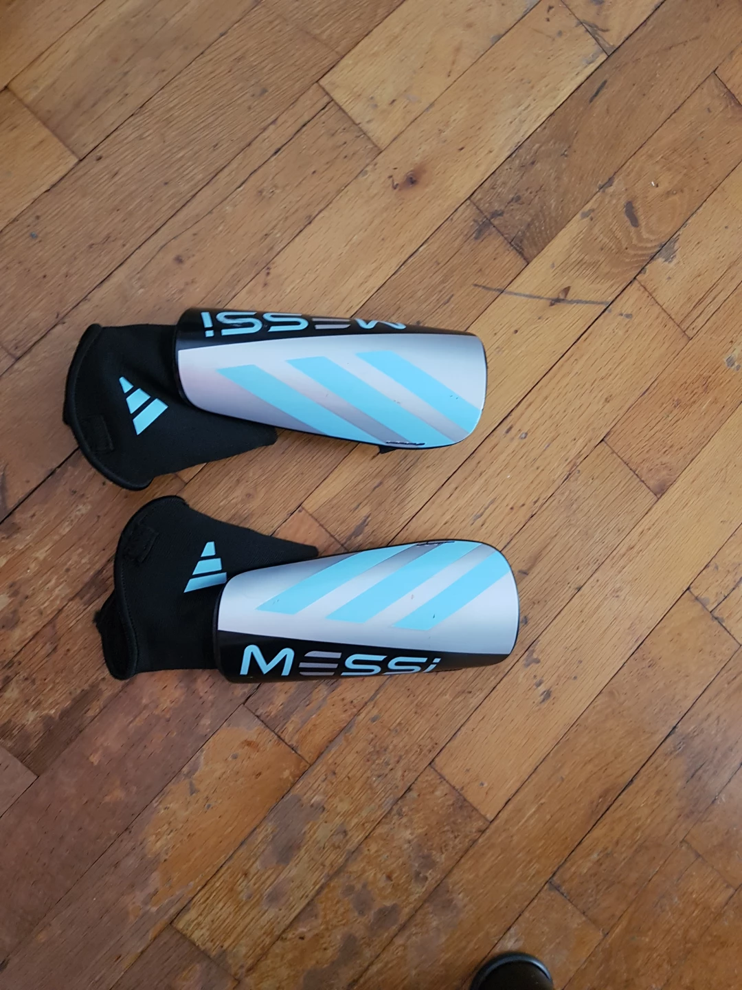 Adidas Messi Shin Guards - photo 3