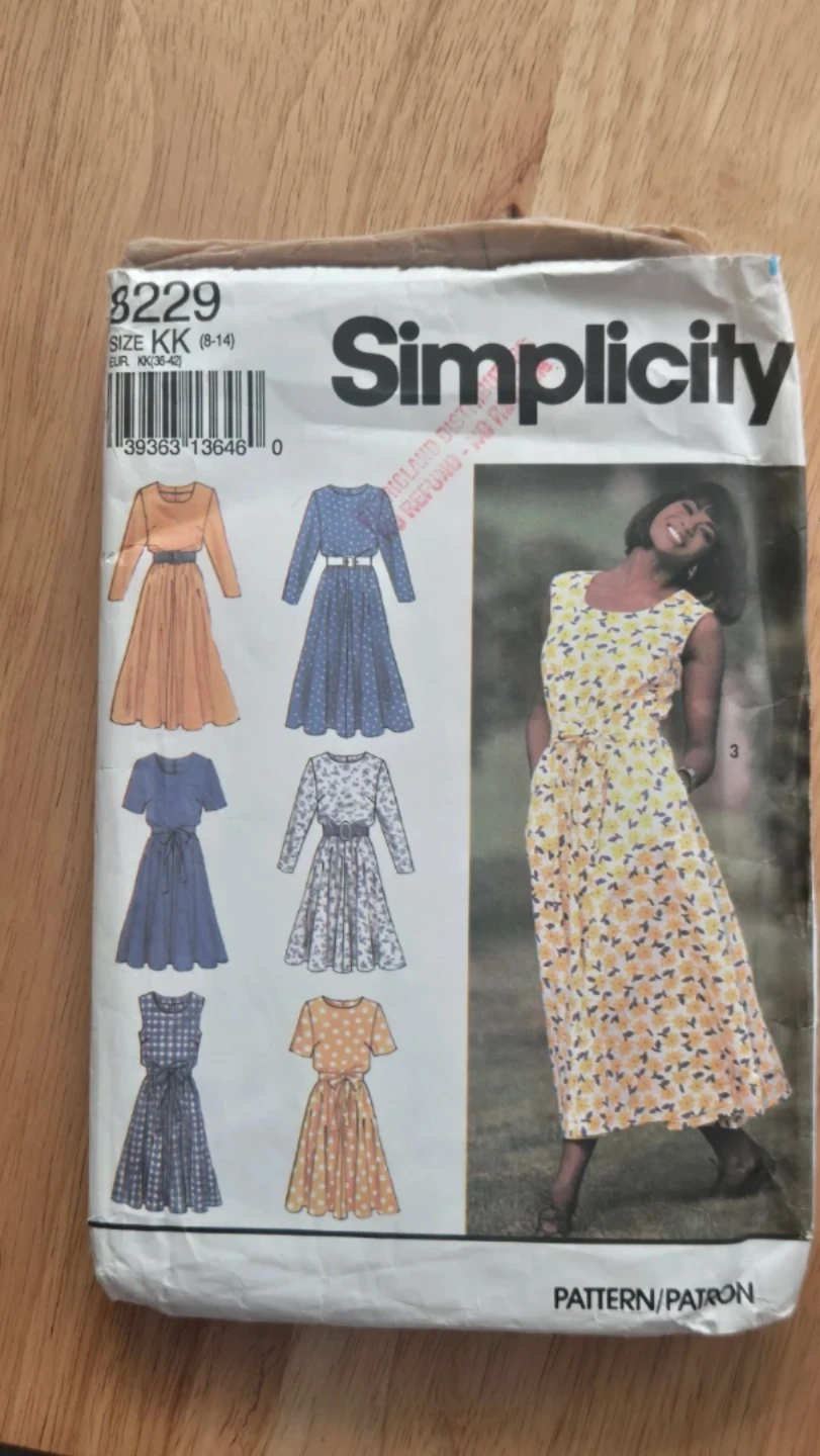 Vintage Sewing Dress Pattern 👗