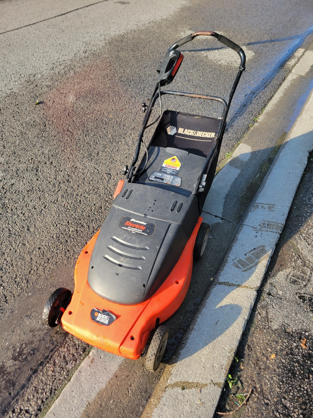 19" Black+Decker Electric LawnMower - photo 3