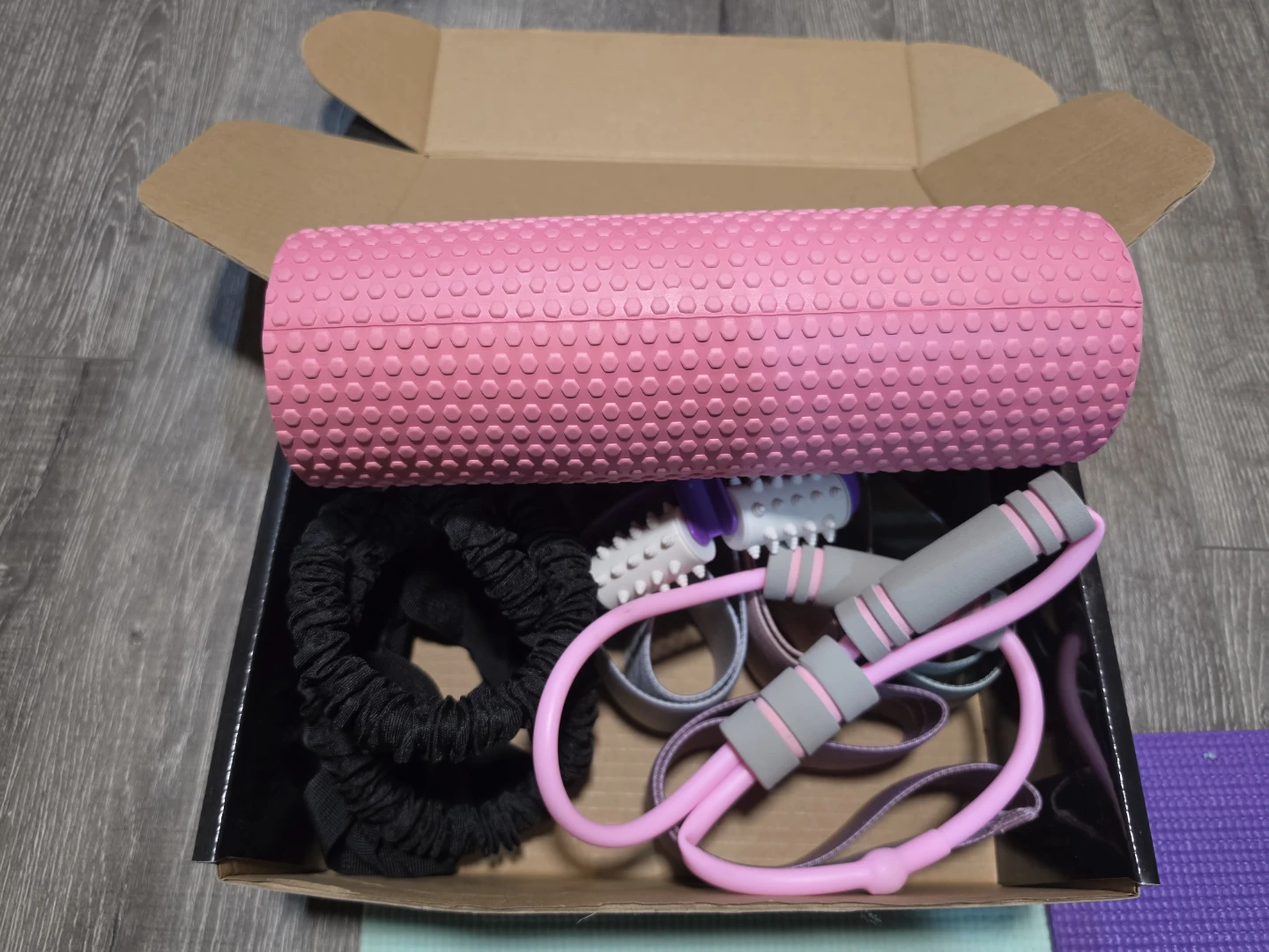 Pink Fitness Set with Foam Roller and Resistance Bands - photo 2