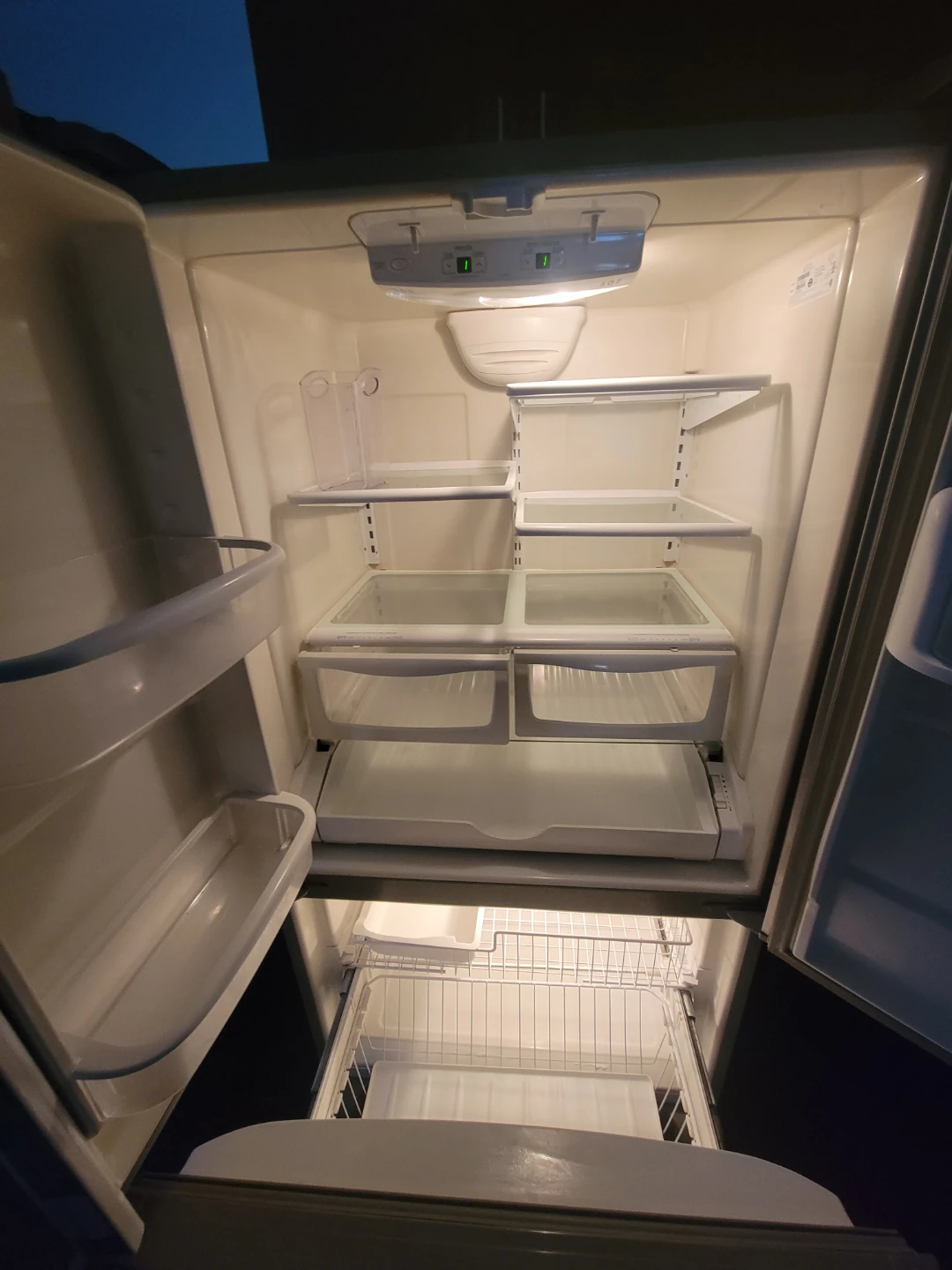 Kenmore 36" refrigerator 35.5x31.25x69 - photo 3