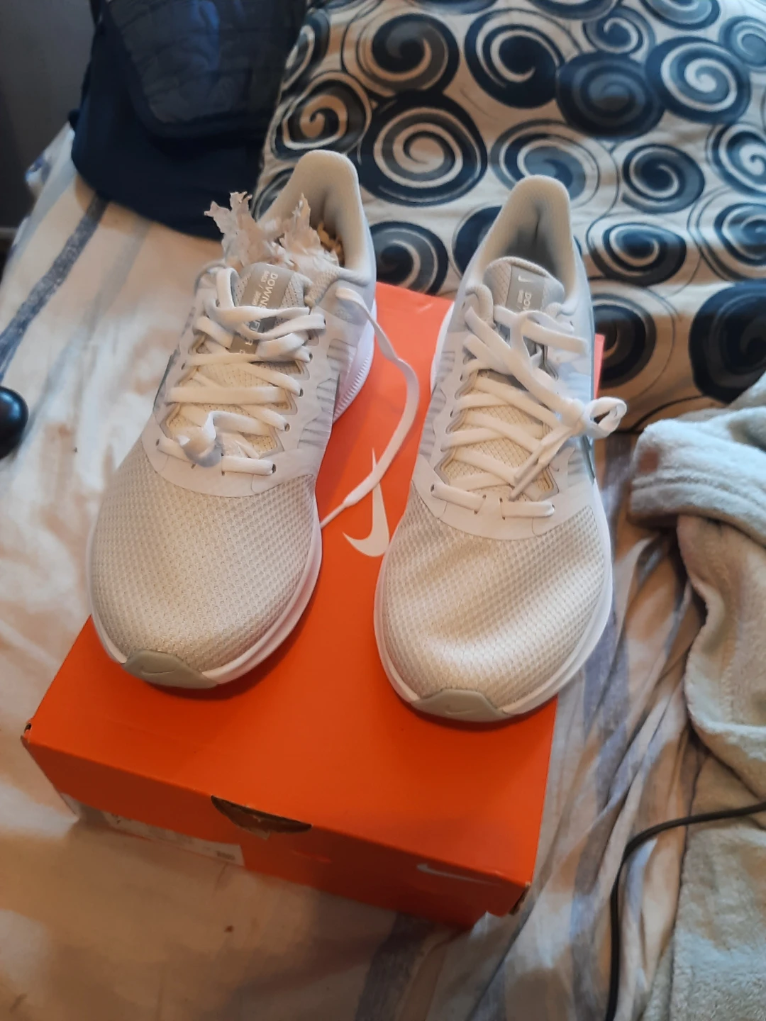 Nike Downshifter 11 Women's Running Shoes white with box