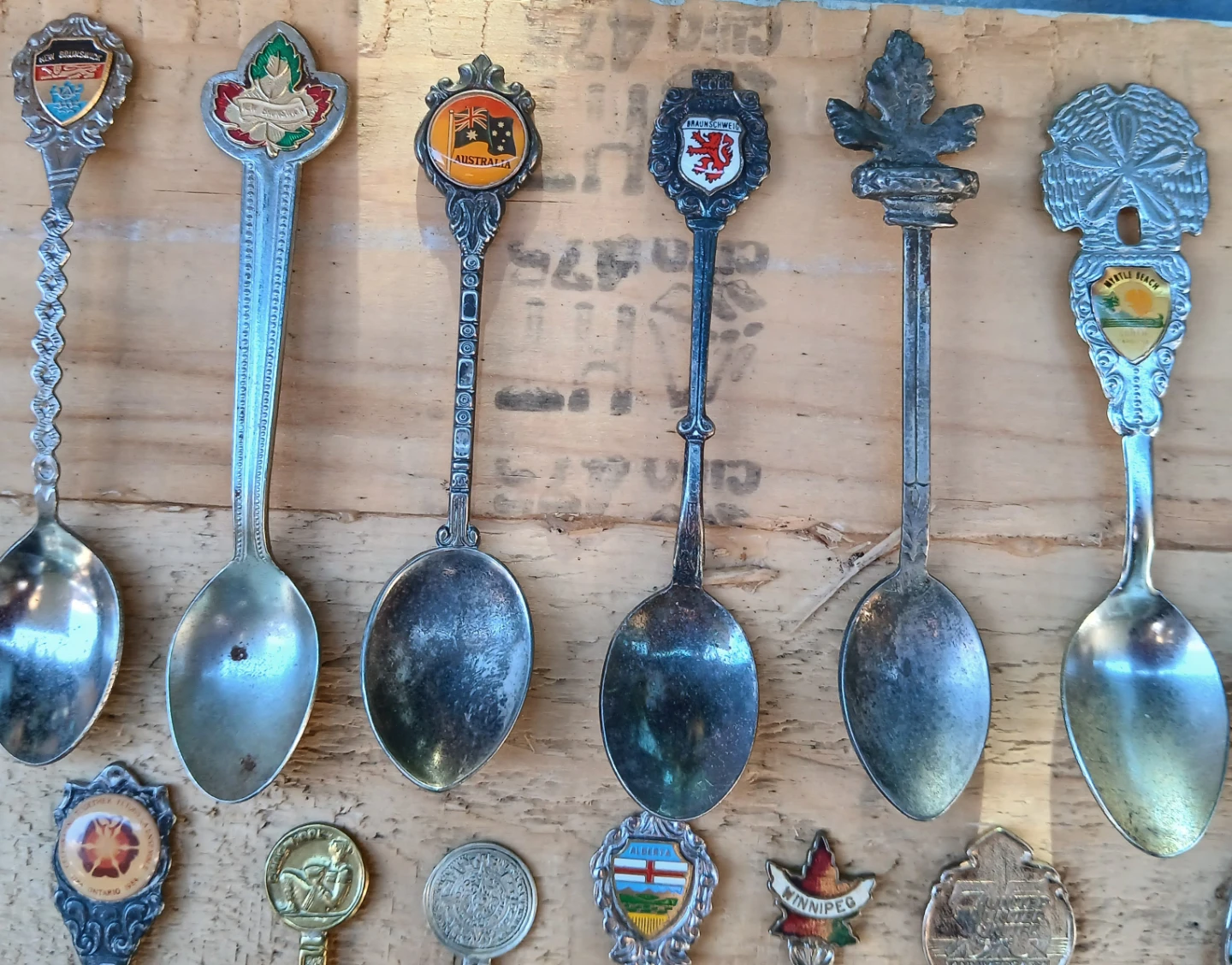 Collection of 23 souvenir spoons - photo 3