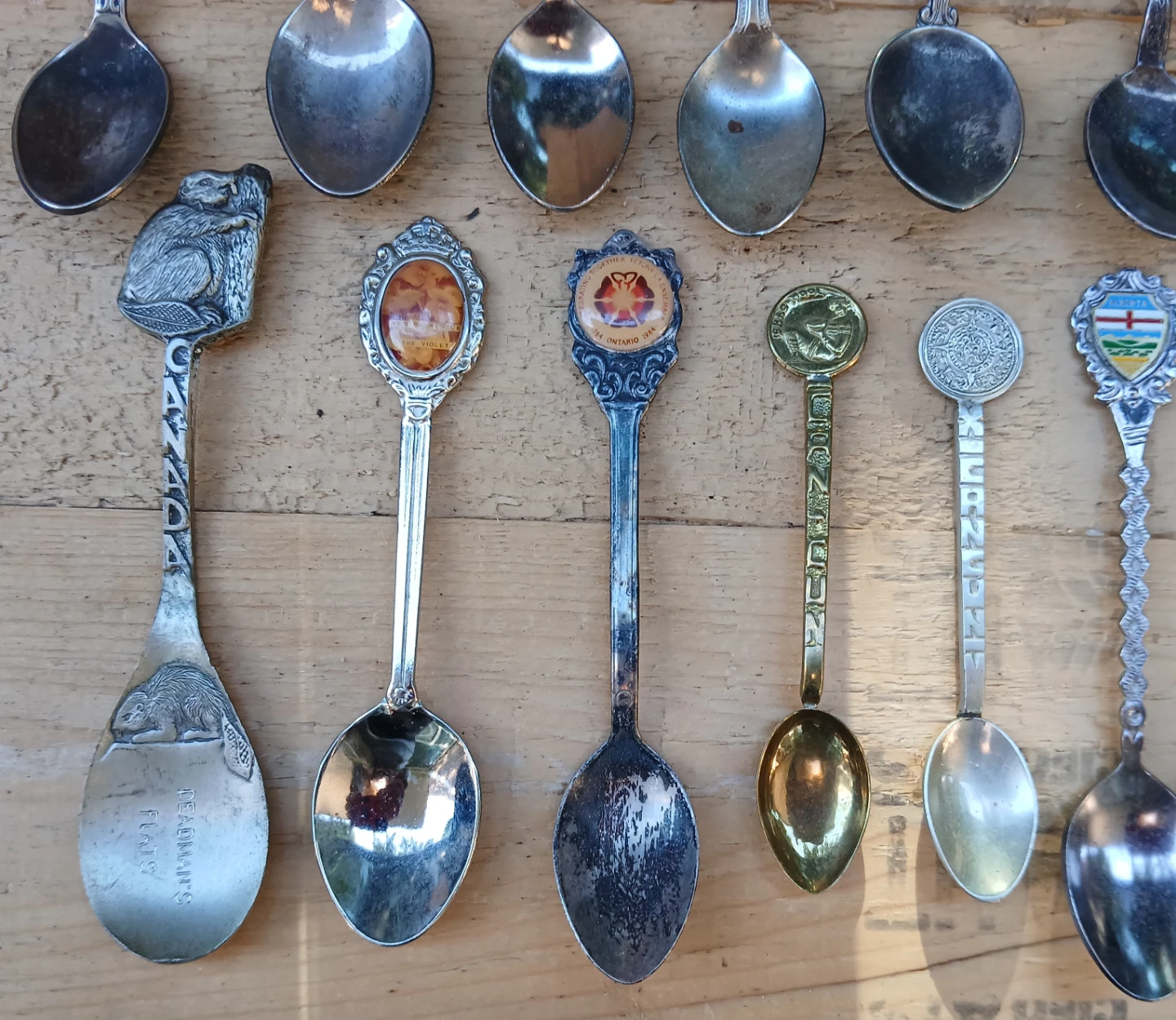 Collection of 23 souvenir spoons - photo 4