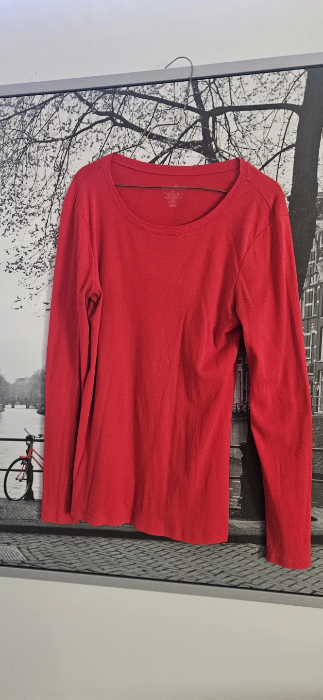Red long-sleeved t-shirt