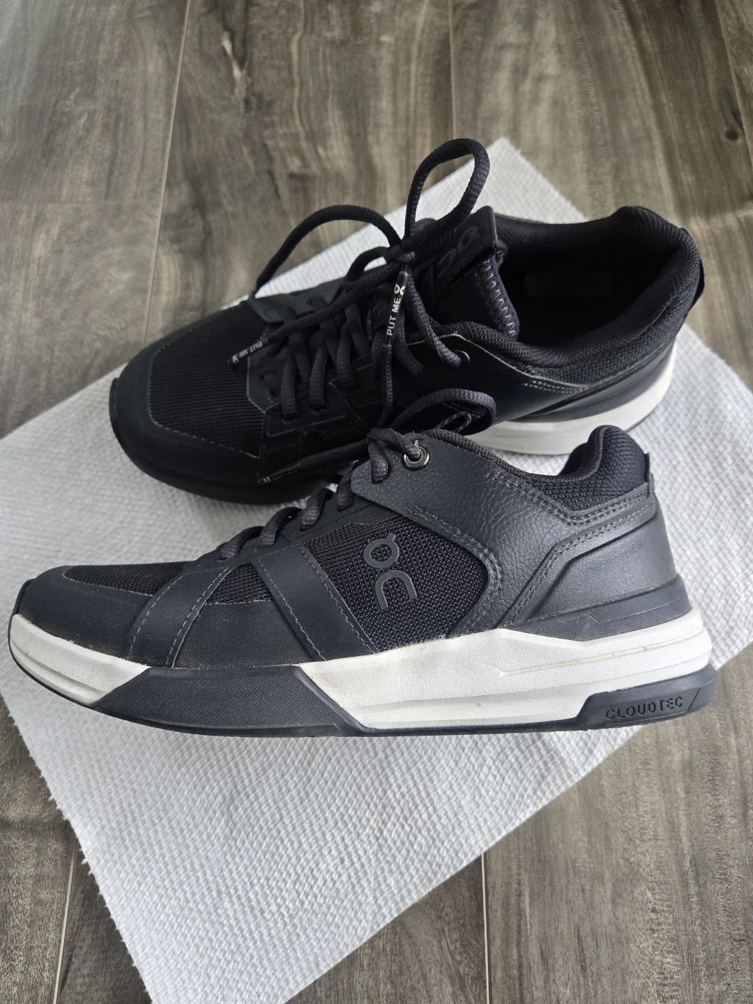 On Cloudtec Tennis Shoes