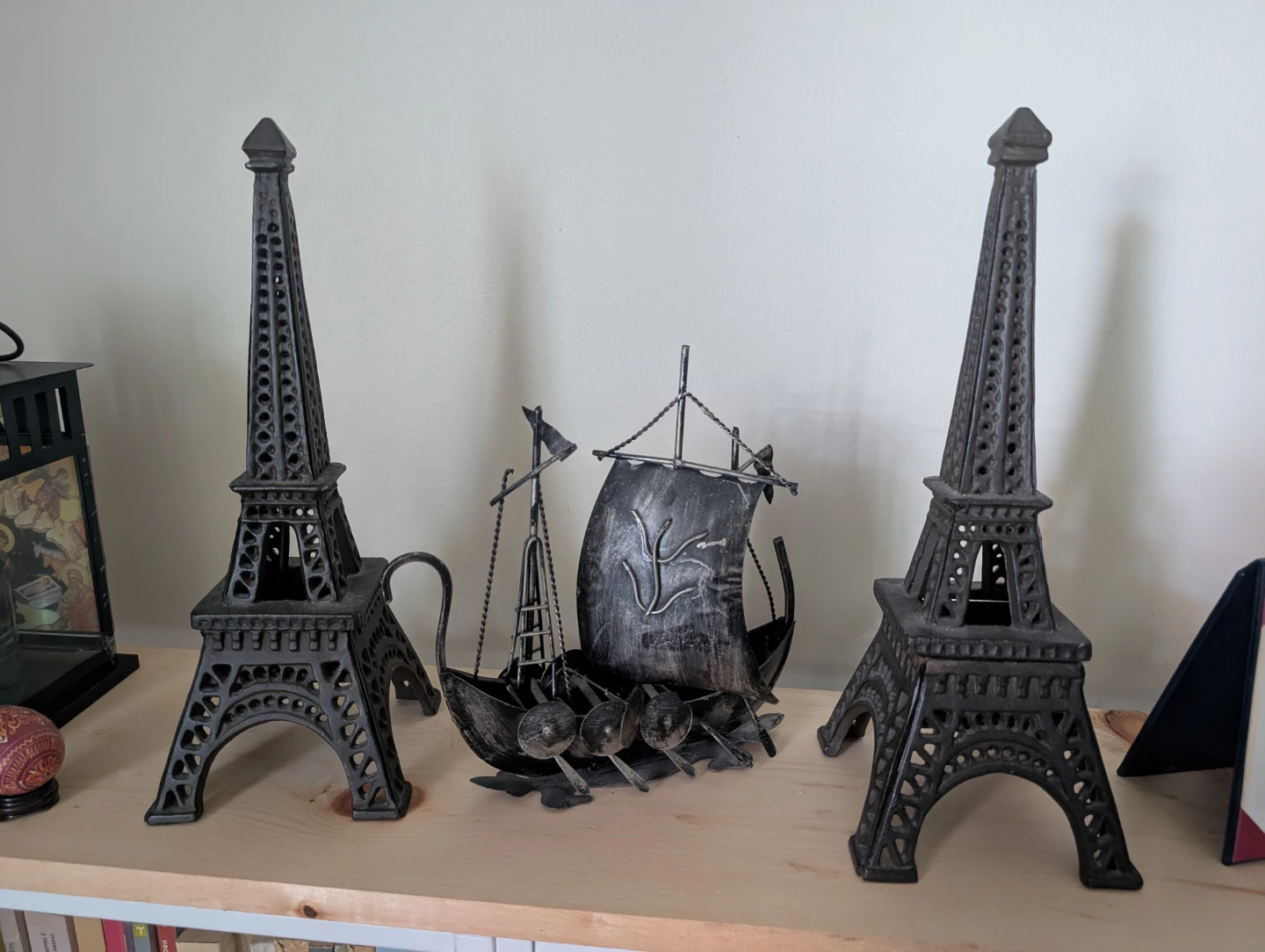 Cast Iron Eiffel Tower Tealight Holder