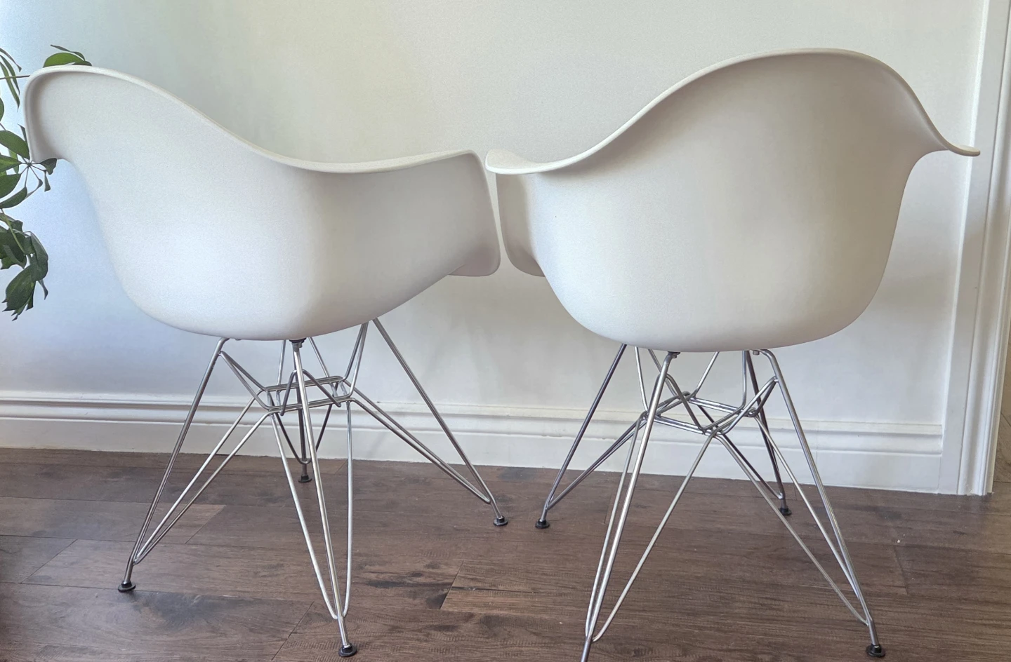 Eiffel Armchair with Metal Legs - photo 2