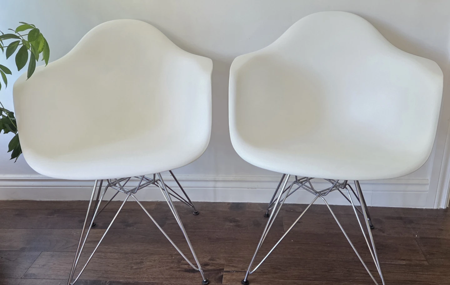 Eiffel Armchair with Metal Legs - photo 3