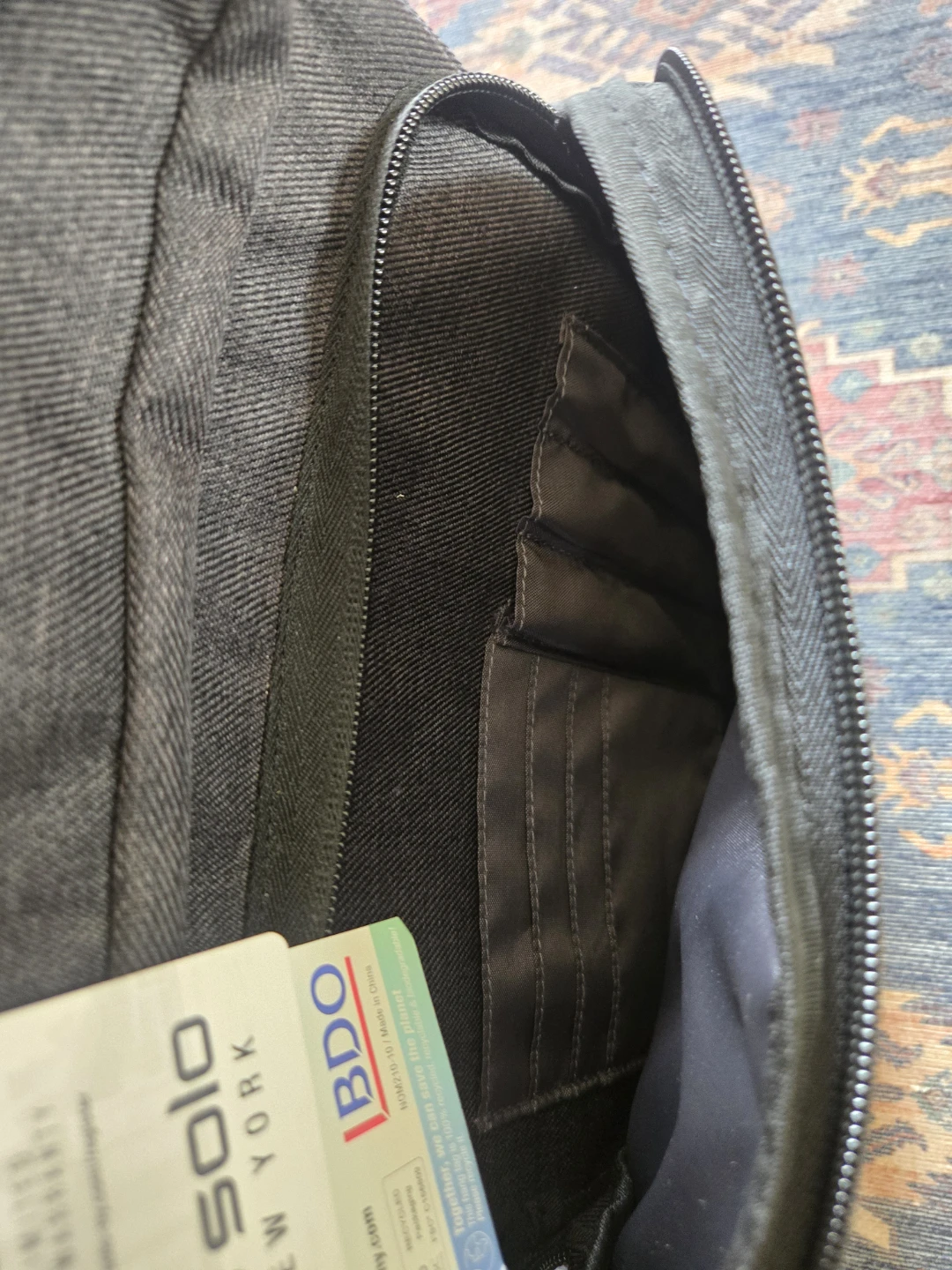 New Solo New York Tablet Sling Bag With Tags - photo 4