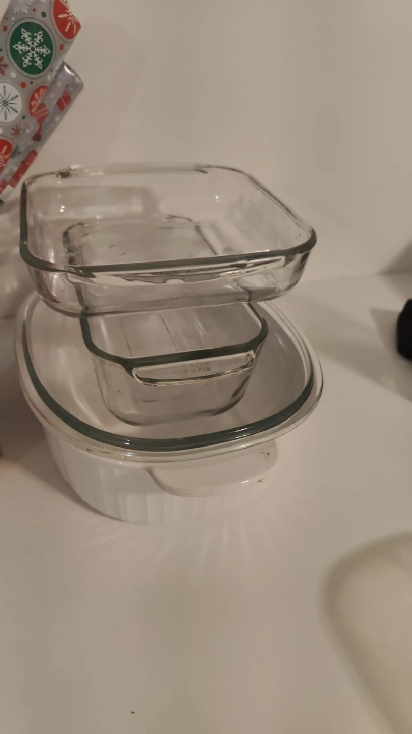 Pyrex Glass Baking Dishes and Casserole Dish