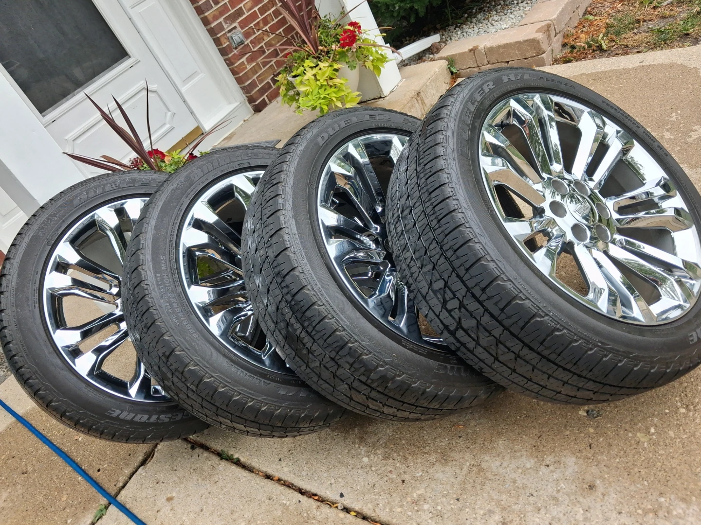 Cadillac Escalade Chrome Wheels and Tires Set - photo 3