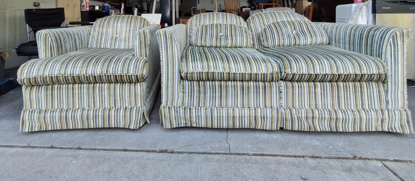 Rare KROEHLER Striped Loveseat and Armchair Set - photo 2