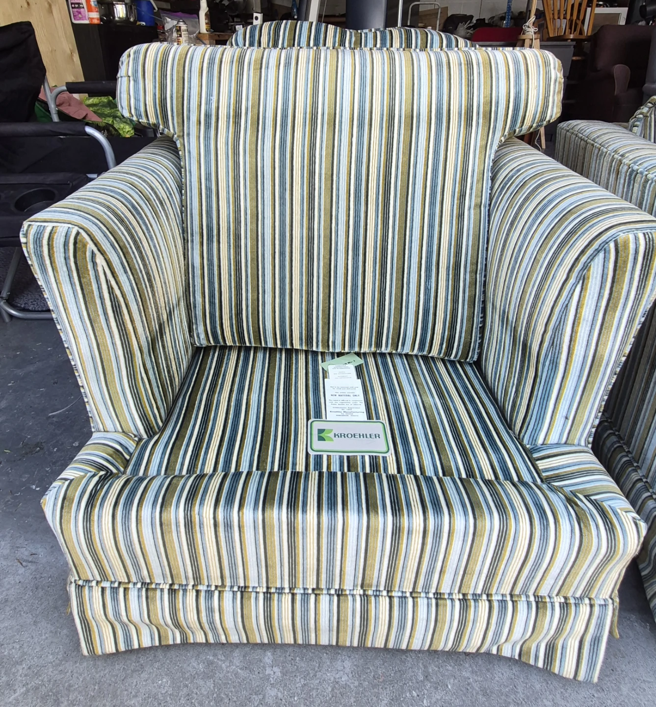 Rare KROEHLER Striped Loveseat and Armchair Set - photo 4