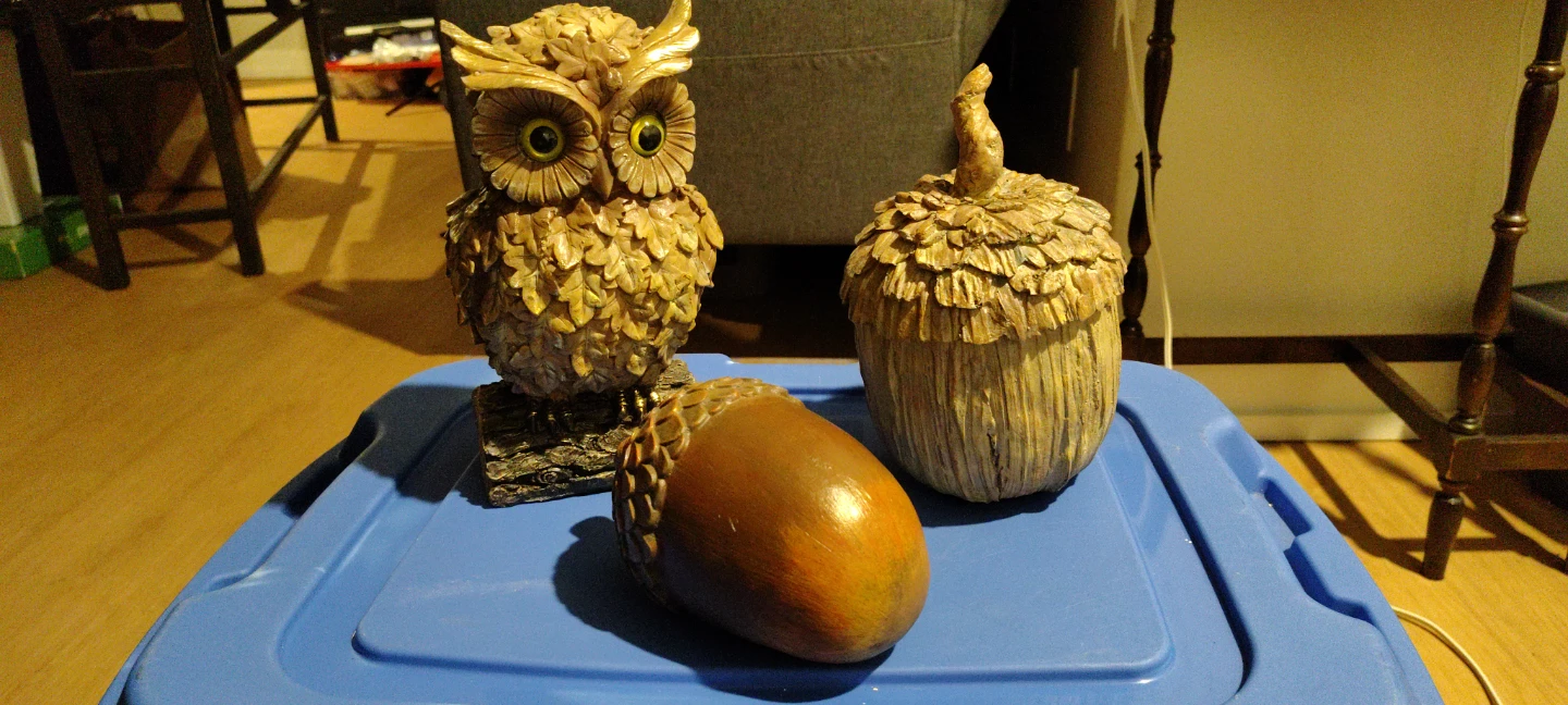 Acorn Owl and Acorn Decorative Set