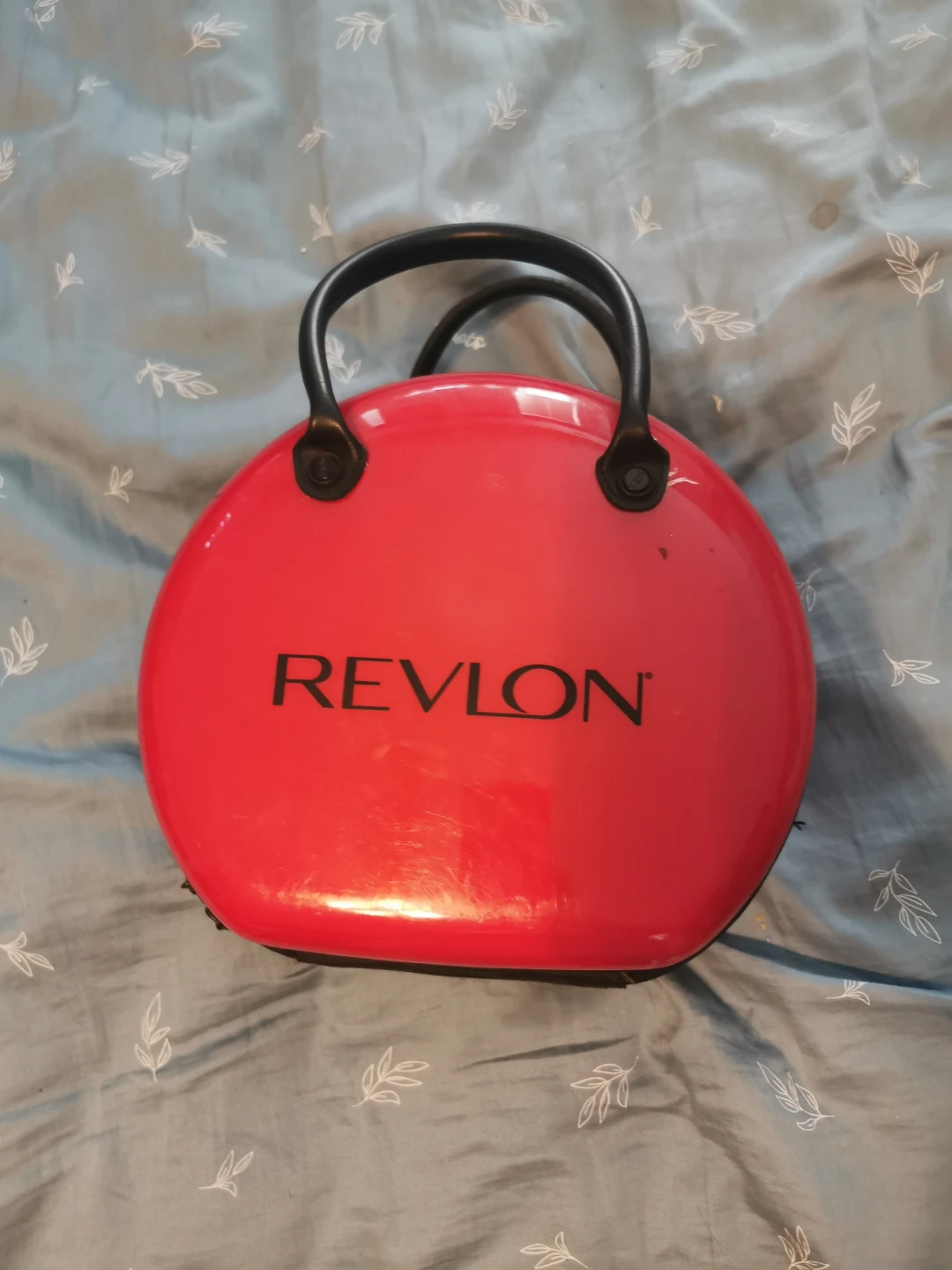 Makeup bag red