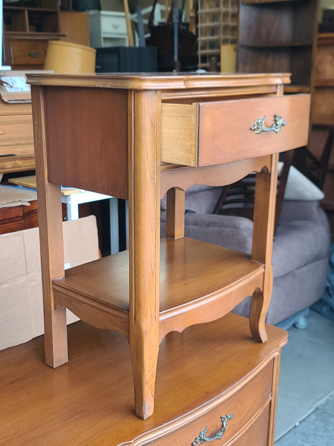 Vintage French Provincial Dresser and Nightstand Set - photo 4
