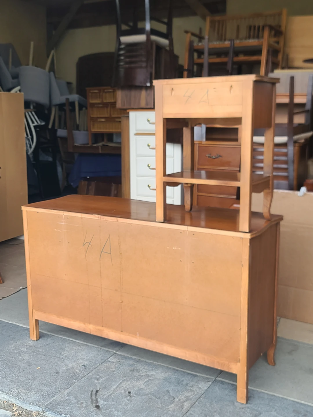 Vintage French Provincial Dresser and Nightstand Set - photo 5