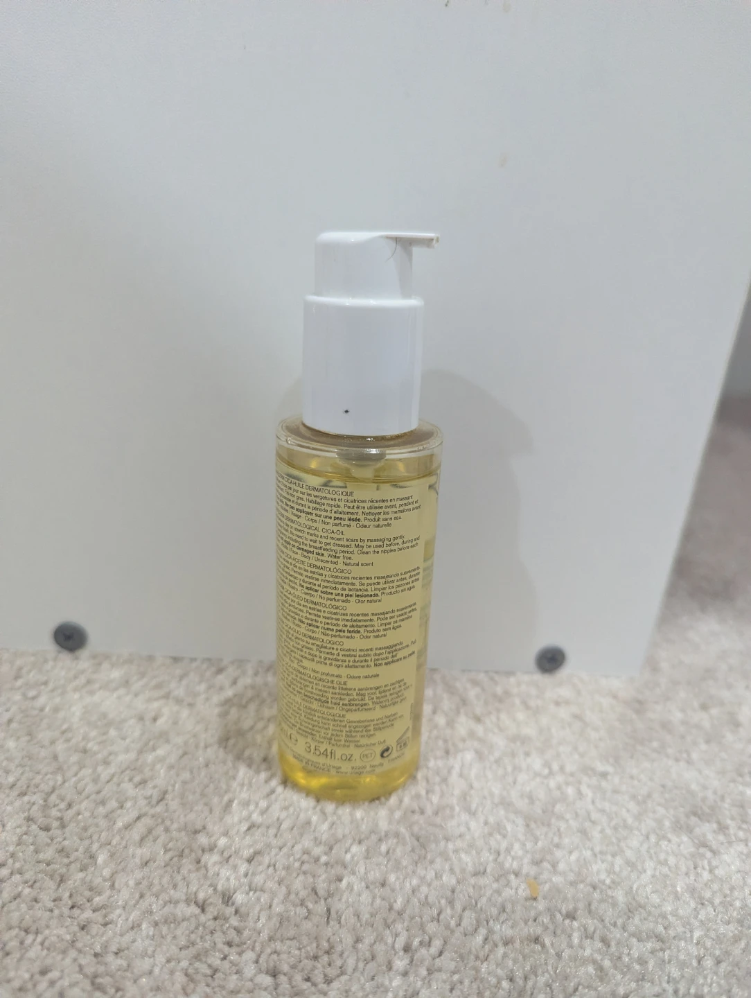 Uriage Bariéderm Dermatological Cleansing Oil - photo 2