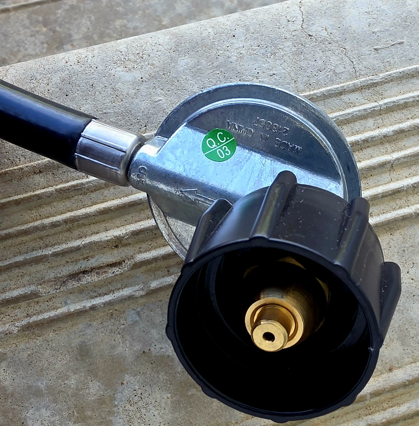 Gas Regulator Hose, brand new, in Millwoods - photo 3
