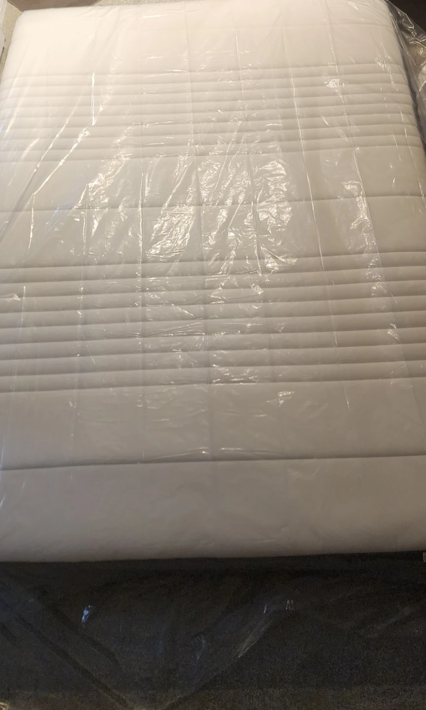 Super Soft Plush IKEA Haugsvar Queen Mattress Like New - photo 2